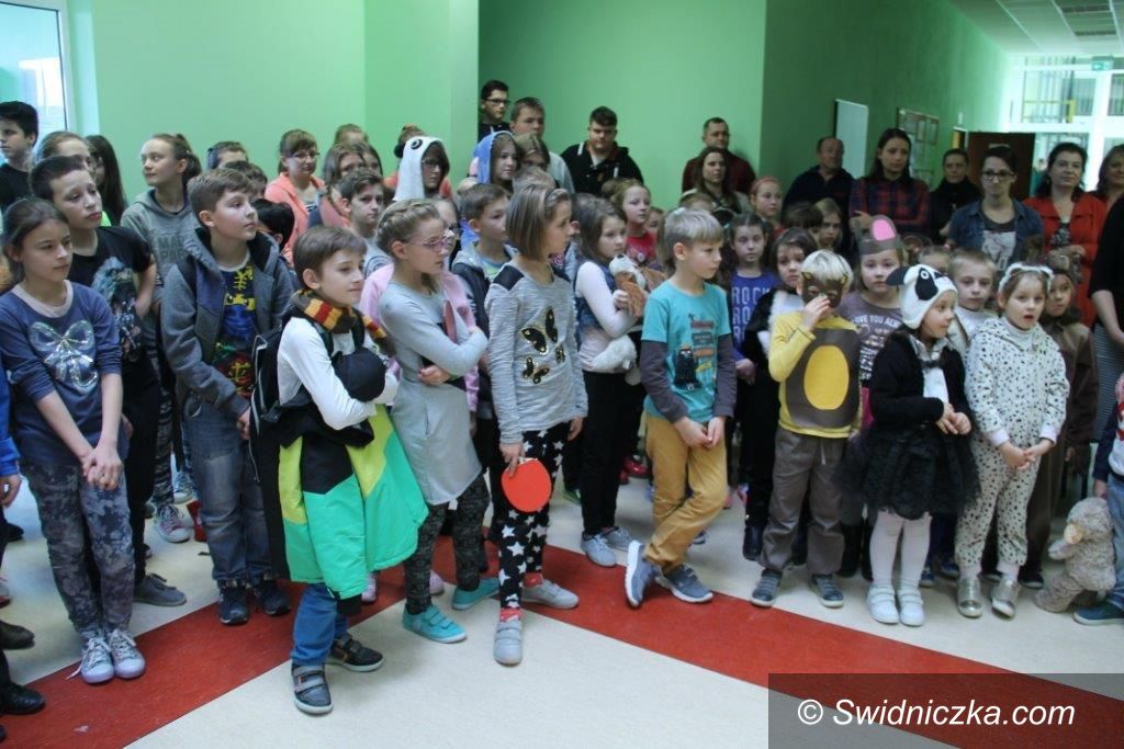 Świebodzice: Prawie 400 misiów od świebodziczan