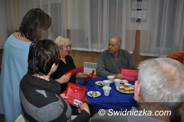 Gmina Świdnica: 1000 kopert życia trafi do seniorów w gminie Świdnica