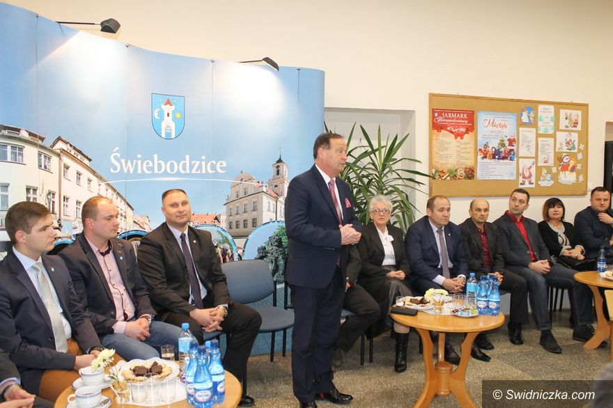 Świebodzice: Pełcznica i jej sprawy