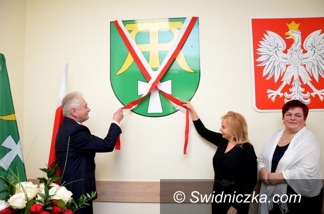 Marcinowice: Gmina Marcinowice ma swój herb