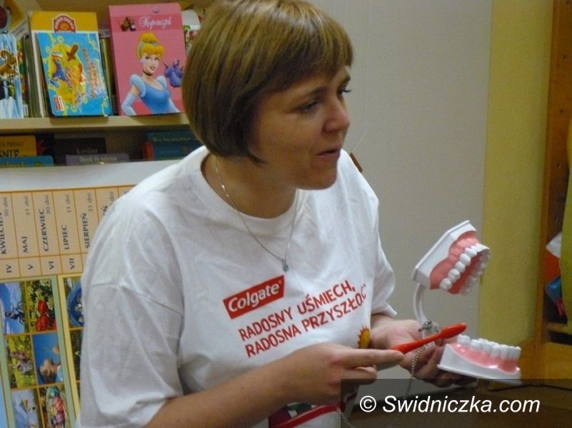 powiat świdnicki: „Bright Smile, Bright Future”, czyli „Lśniący uśmiech– jasna przyszłość”