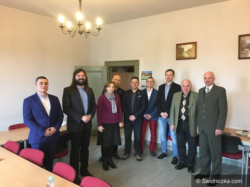 Strzegom: Egzaminy mistrzowskie w zawodzie kamieniarz w Strzegomiu