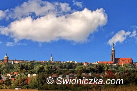 Świdnica: Przebudowa oświetlenia ulicy M. Kozara–Słobódzkiego