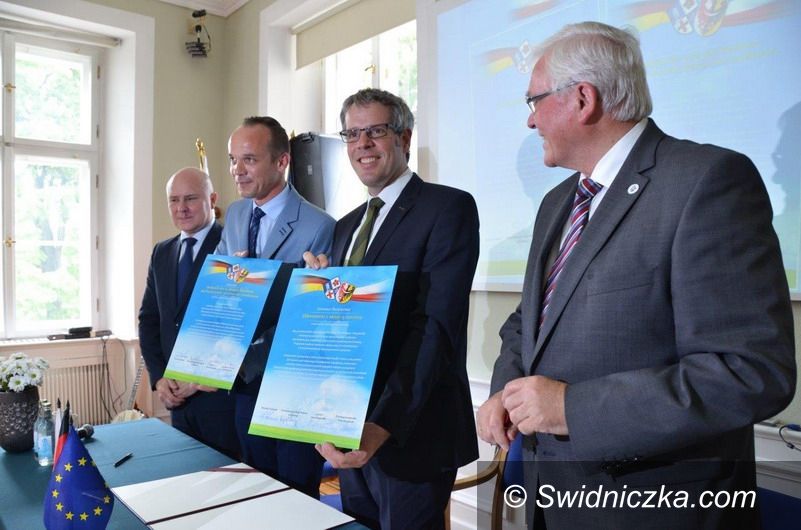 powiat świdnicki: Podsumowanie 2016 roku w Powiecie Świdnickim