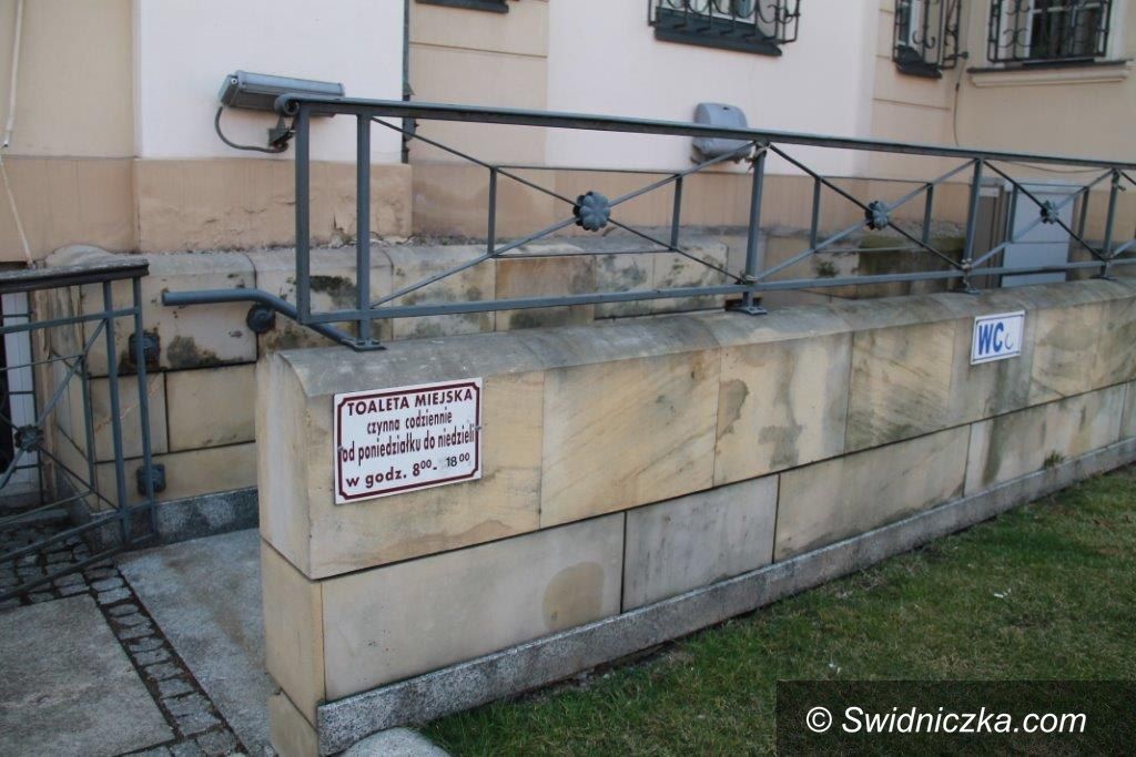 Świebodzice: Szalet już czynny