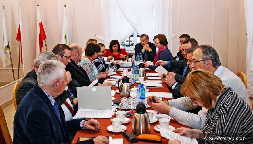 Dobromierz: Sesja nadzwyczajna za nami