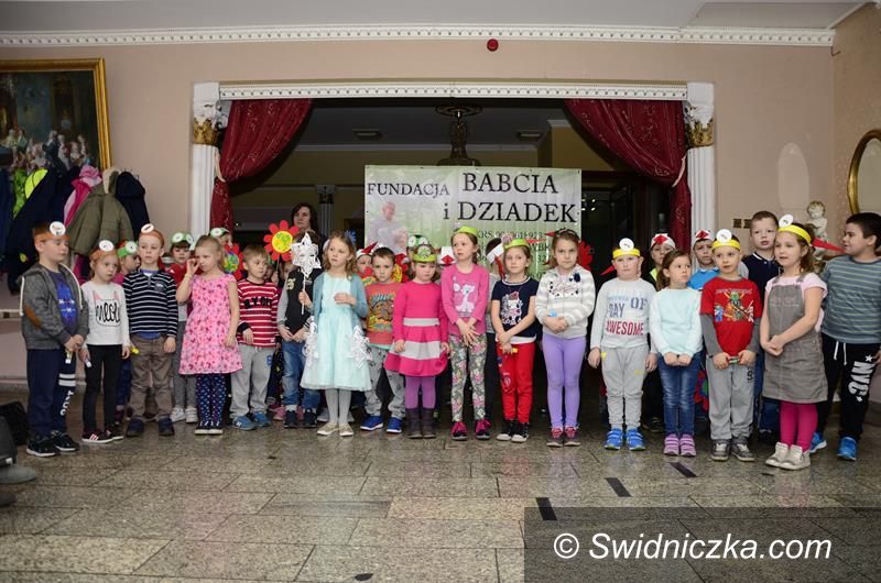 Żarów: Wystąpili dla seniorów