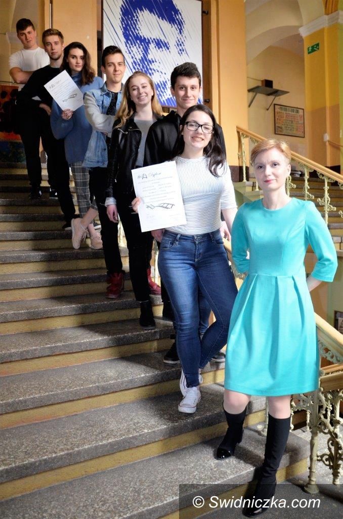 Świdnica: Filmoznawcy z „Trójki” najlepsi w Powiecie