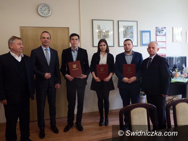 Świdnica: Skłodowska–Curie wiecznie żywa