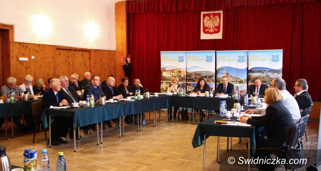 Dobromierz: Będą nowe chodniki w gminie Dobromierz