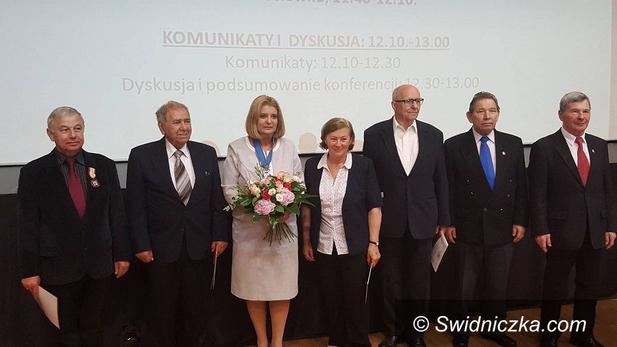Świdnica: Prezydent Świdnicy odznaczona przez kombatantów