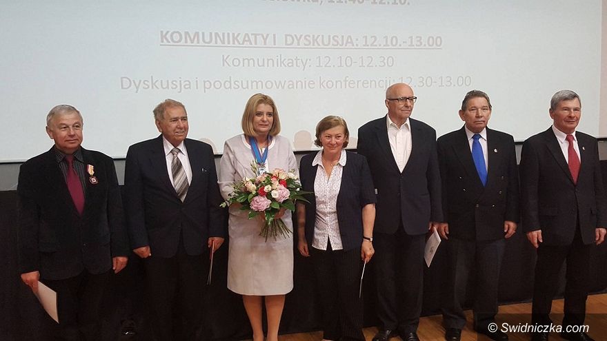 Świdnica: Prezydent Świdnicy odznaczona przez kombatantów