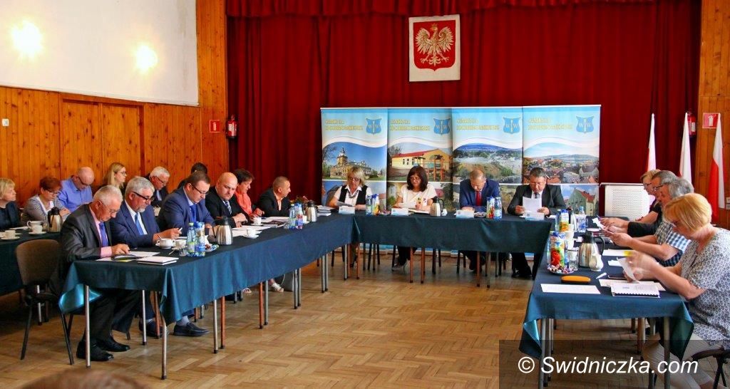 Dobromierz: Absolutorium dla wójta Dobromierza jednogłośnie udzielone