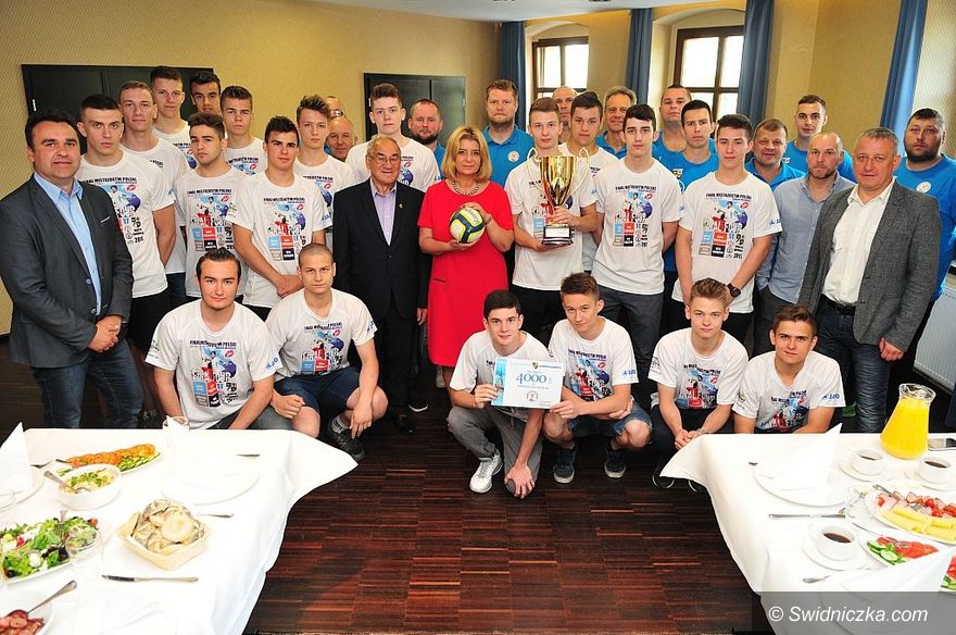 Świdnica: Śniadanie mistrzów. Gratulacje dla ŚKPR–u Świdnica