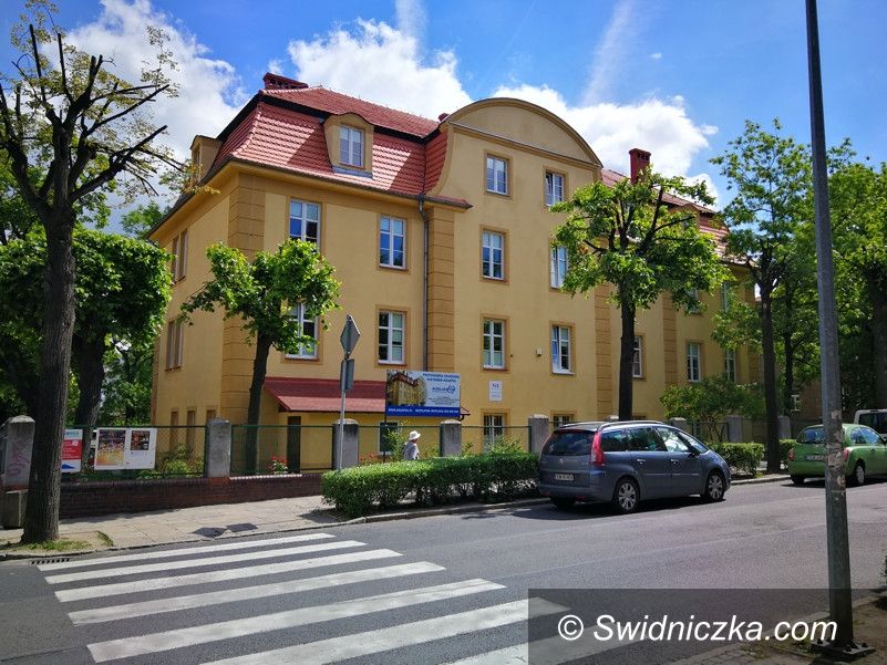 Świebodzice: Przychodnia w Świebodzicach kupi nowy rentgen