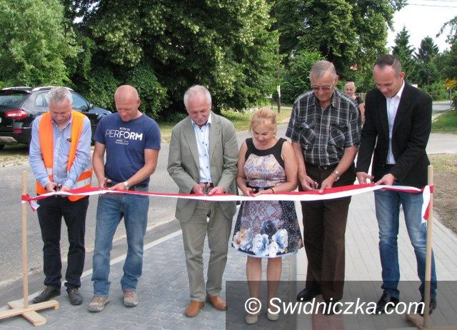 Biała: Nowy chodnik w Białej