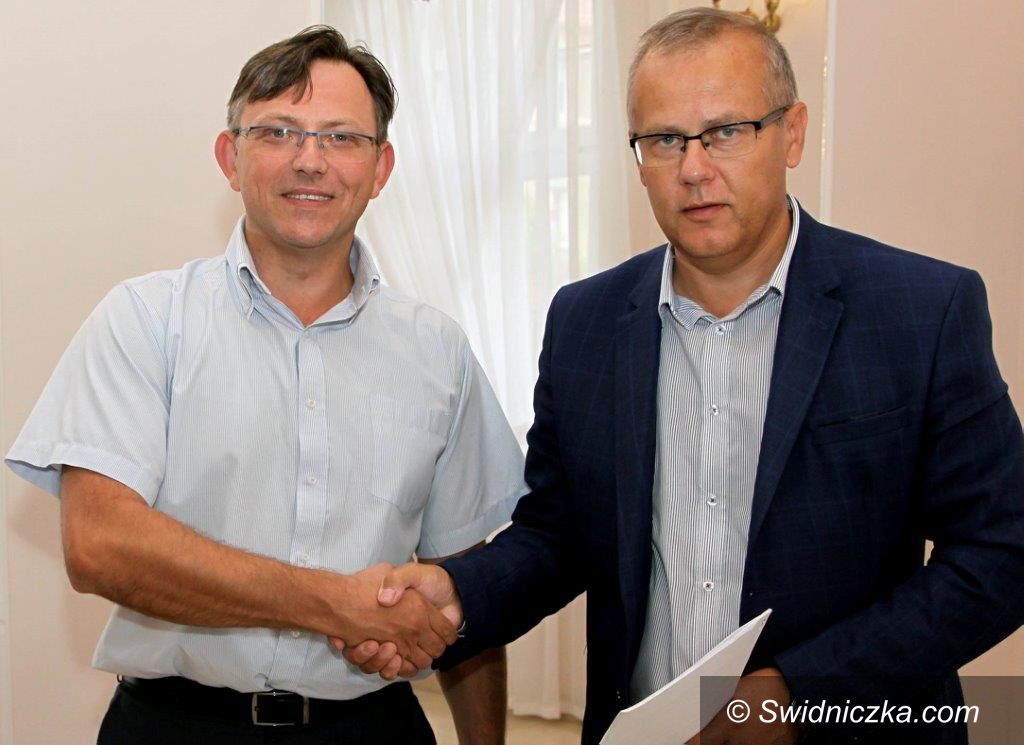 Gmina Dobromierz: Umowa na budowę kanalizacji podpisana