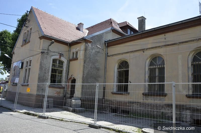 Żarów: Dworzec PKP odzyska utracony blask