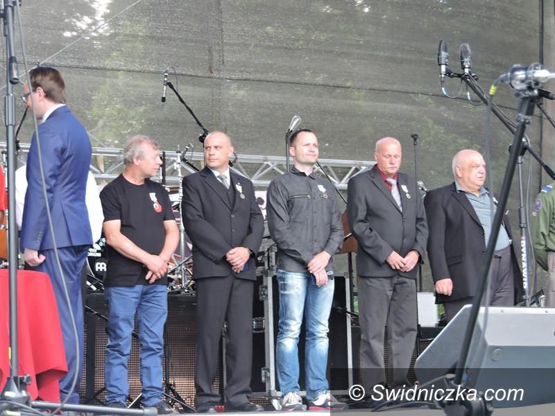 Żarów: Wręczenie odznak „Honorowy Dawca Krwi – Zasłużony dla Zdrowia Narodu”