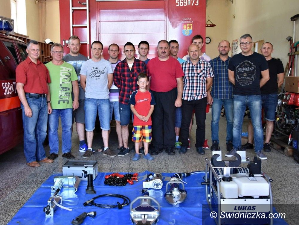Burkatów: OSP Burkatów z nowym sprzętem