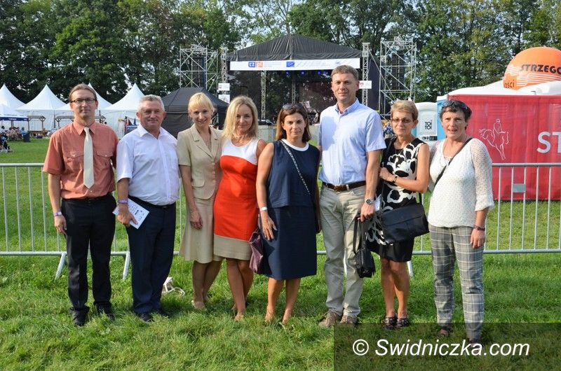 Morawa: Morawa w centrum wydarzeń