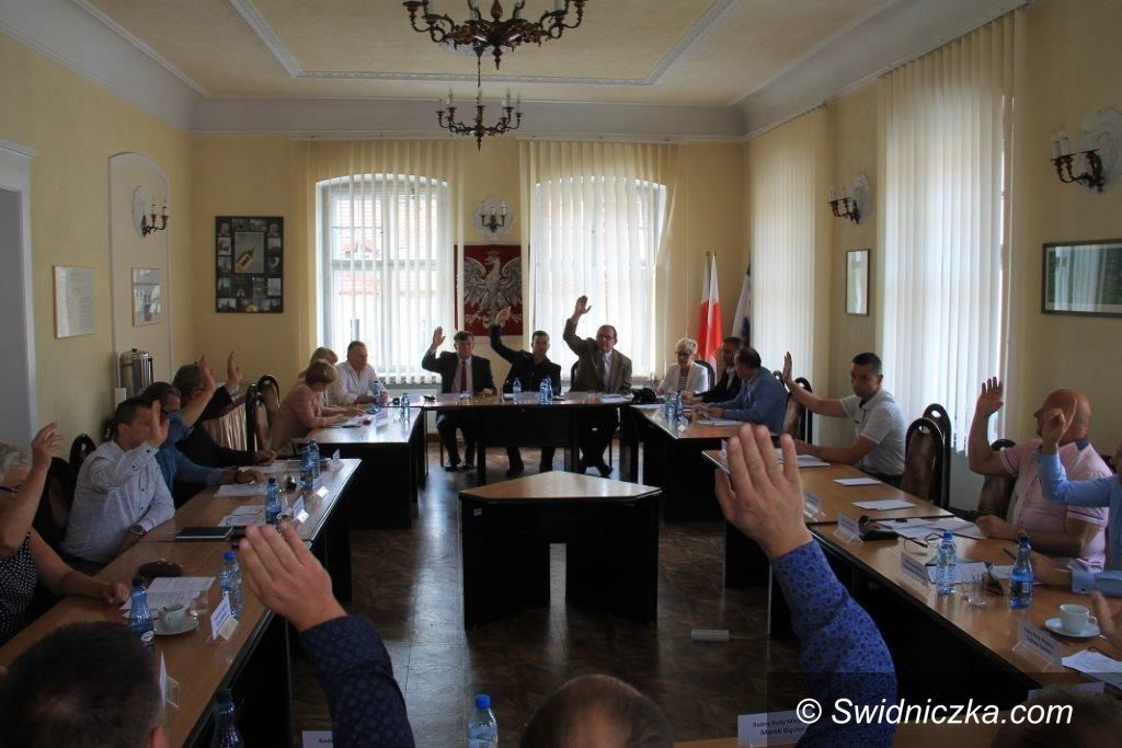 Świebodzice: Jednogłośnie za pomocą