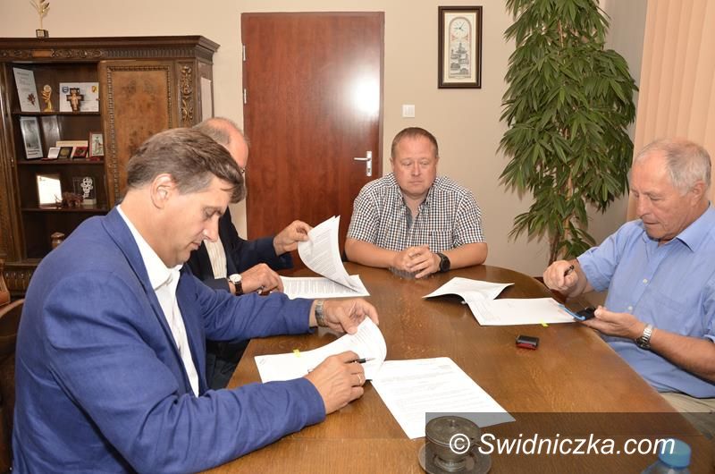 Gmina Żarów: Kolejna droga do remontu