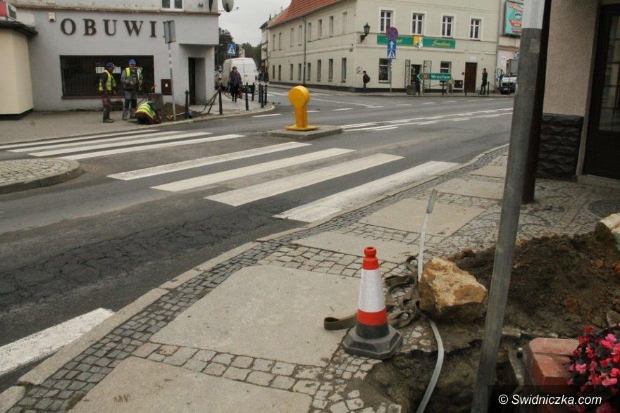 Świebodzice: Będzie jaśniej na przejściach