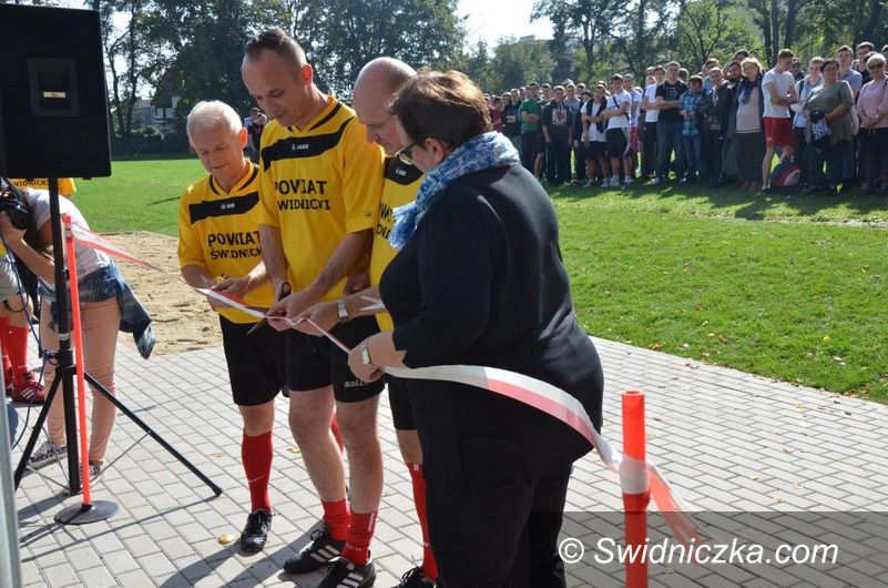 Świdnica: Nowe boiska przy "elektryku"