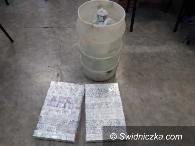 Świebodzice: Alkohol i papierosy bez akcyzy