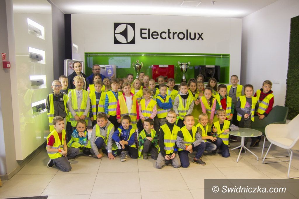 Żarów: Wizyta w żarowskim Electroluxie