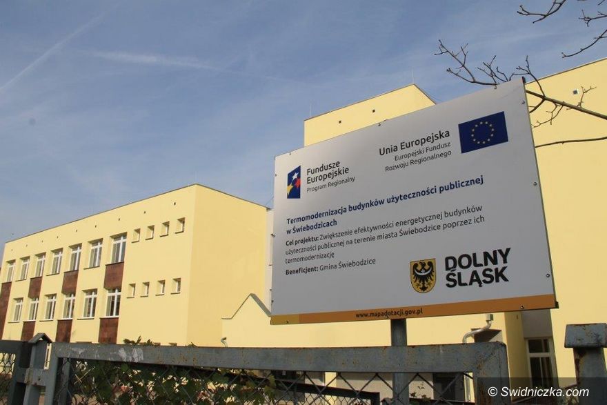 Świebodzice: Dwójka po termomodernizacji