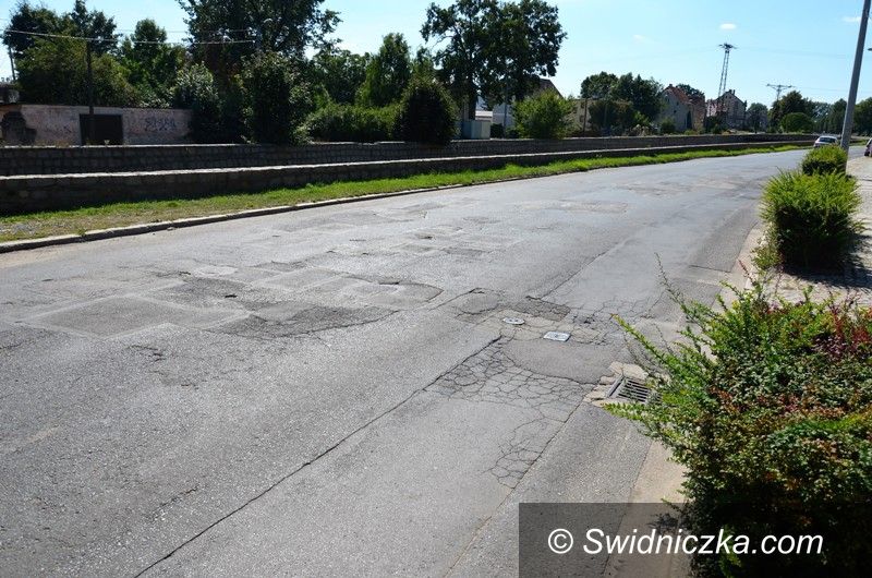 Strzegom: Ul. Dolna wolna od dziur