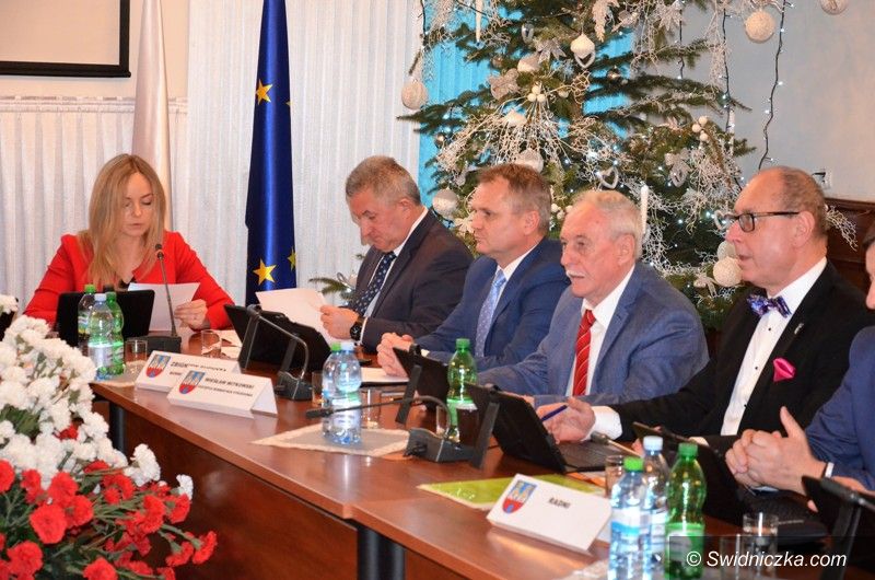 Gmina Strzegom: Budżet Strzegomia przyjęty. Rekordowe wydatki na inwestycje