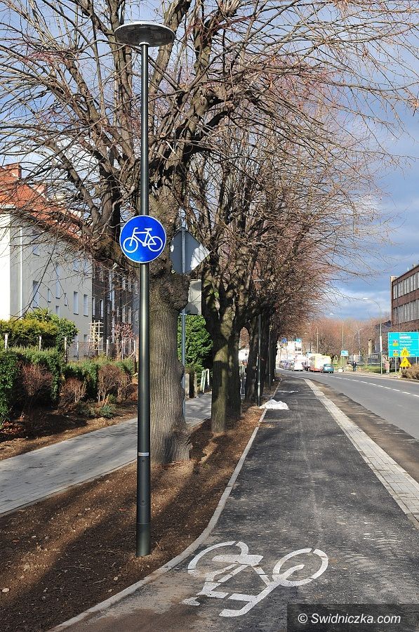 Świdnica: Ulica Łukasińskiego bezpieczna dla rowerzystów i pieszych