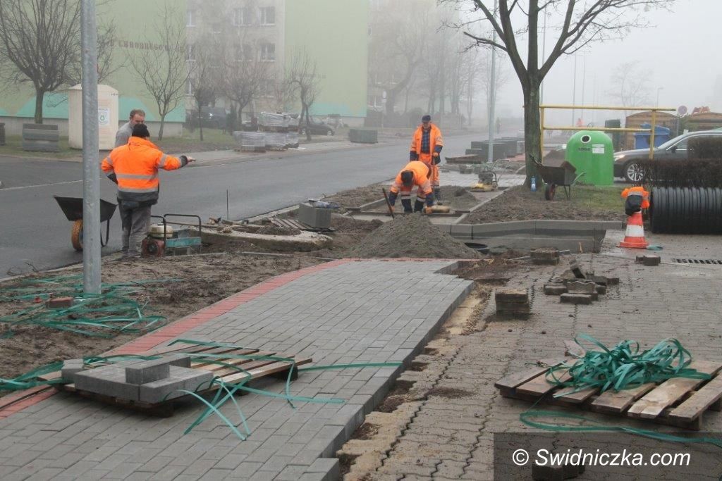 Świebodzice: Elżbieta na finiszu, Jadwiga startuje