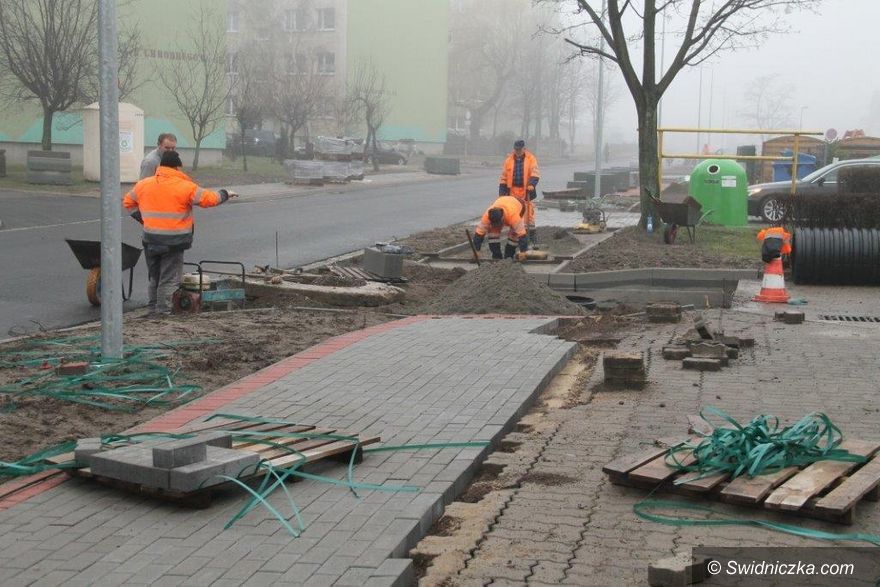 Świebodzice: Elżbieta na finiszu, Jadwiga startuje