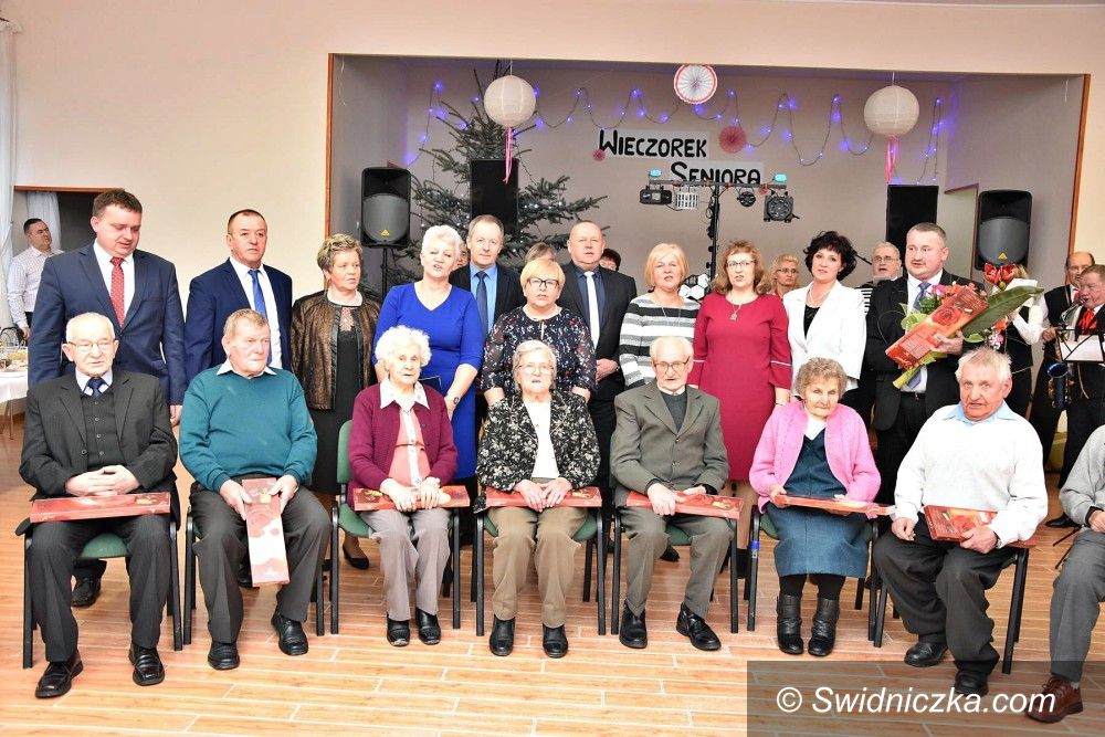 Lutomia Dolna/Lutomia Górna: Pełnoletni wieczorek seniorów