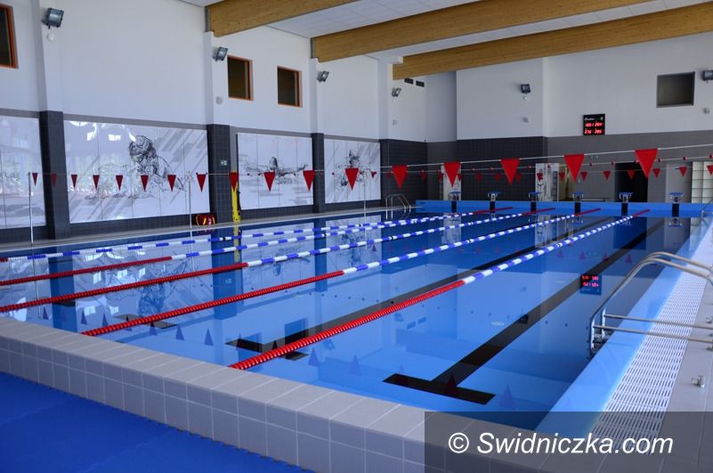Żarów: Dzieci zasłabły podczas zawodów pływackich