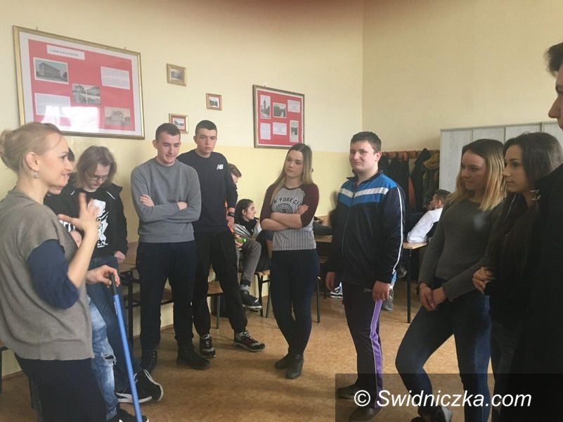 Strzegom: „Zdrowo – Walentynkowo” w Zespole Szkół w Strzegomiu