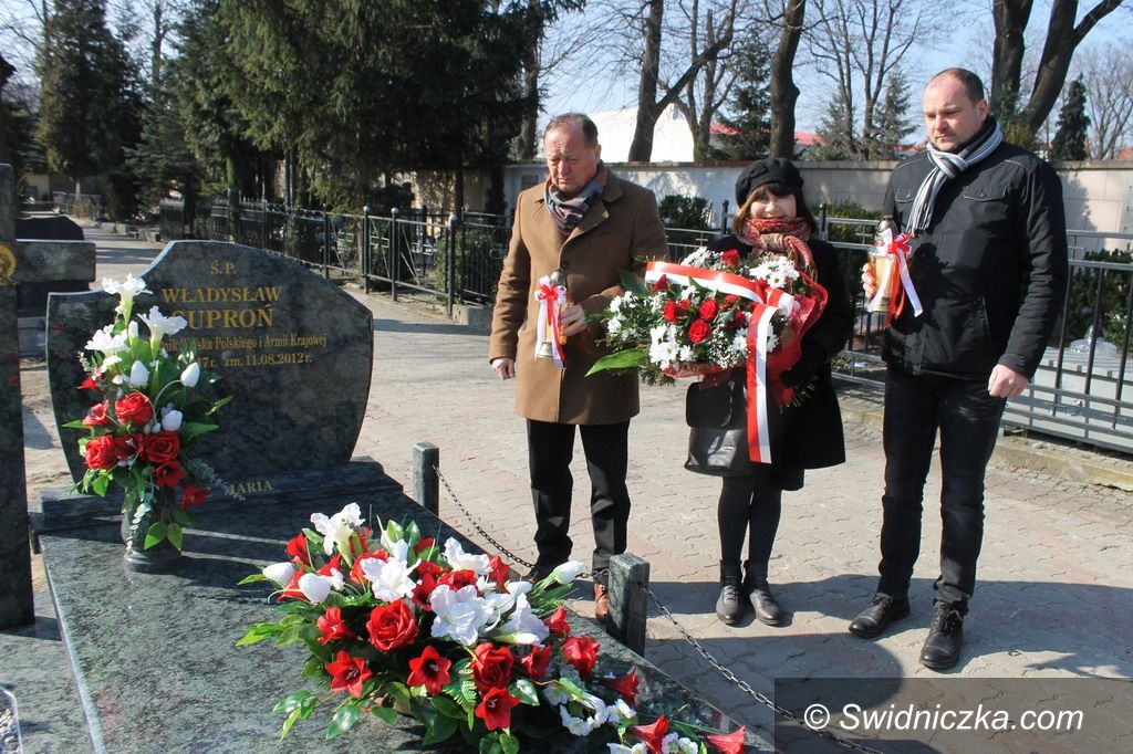 Świebodzice: W Świebodzicach pamiętali o bohaterach