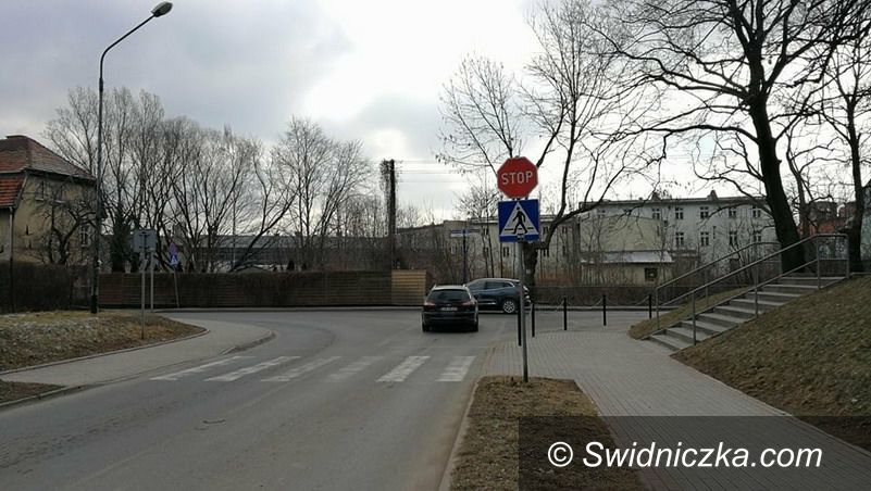 Świebodzice: Komunikacyjny „oddech”