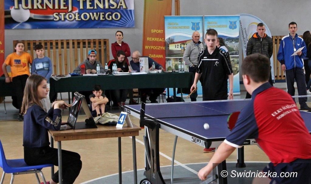 Dobromierz: Powiatowy Strefowy Turniej Tenisa Stołowego