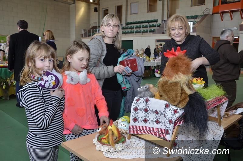 Żarów: Kiermasz wielkanocny w GCKiS