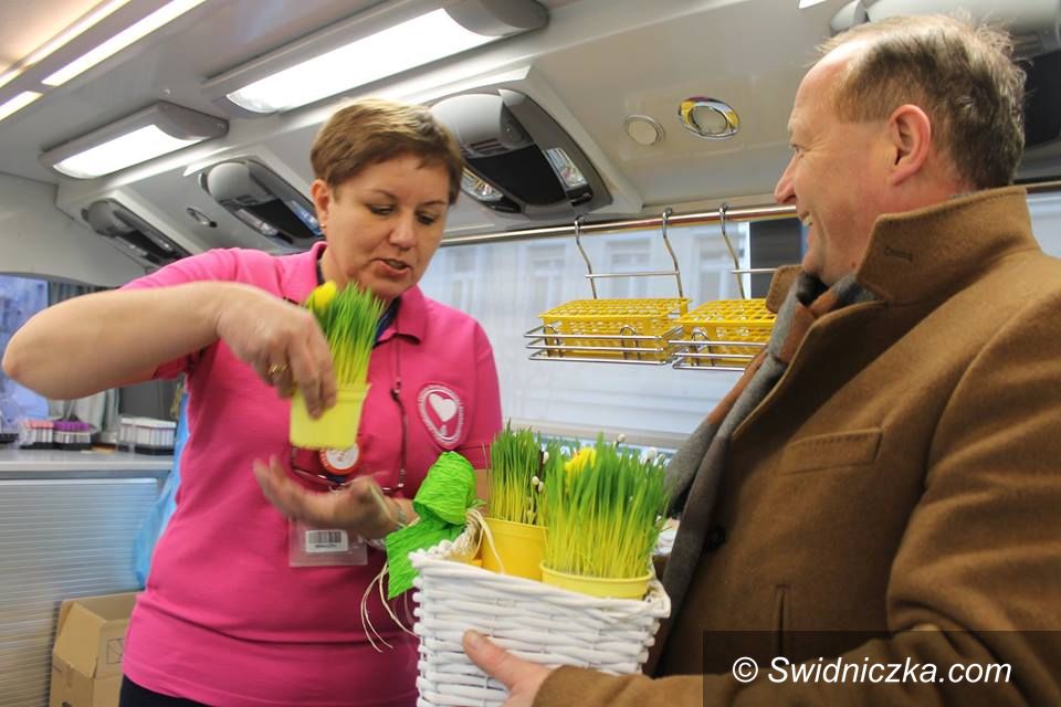 Świebodzice: Wiosenne krwiobranie