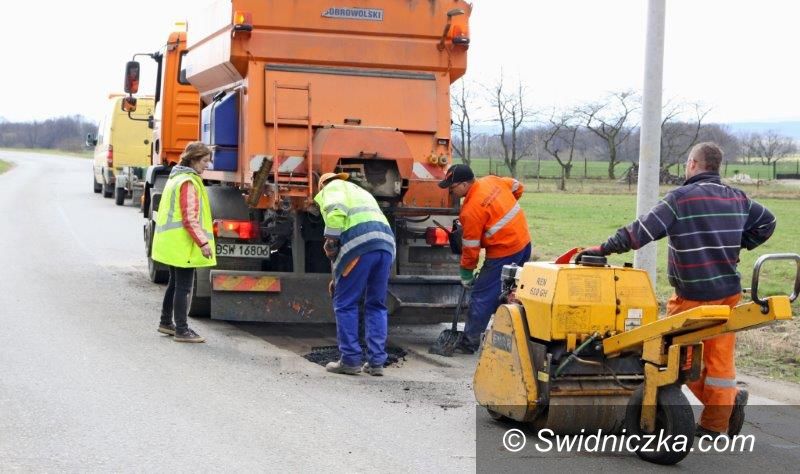 Czernica: Remont drogi powiatowej w Czernicy