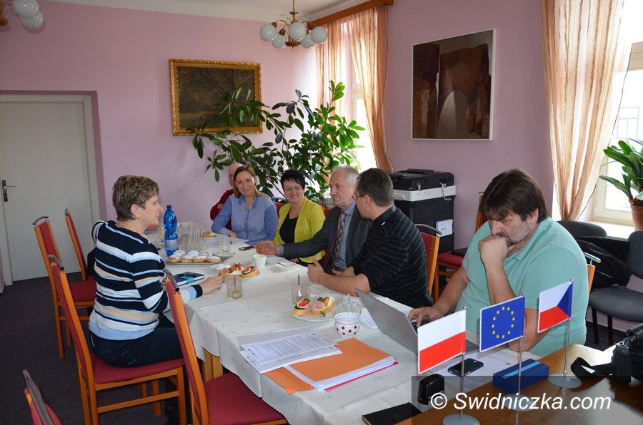 Marcinowice: Sąsiedzi nie tylko na mapie