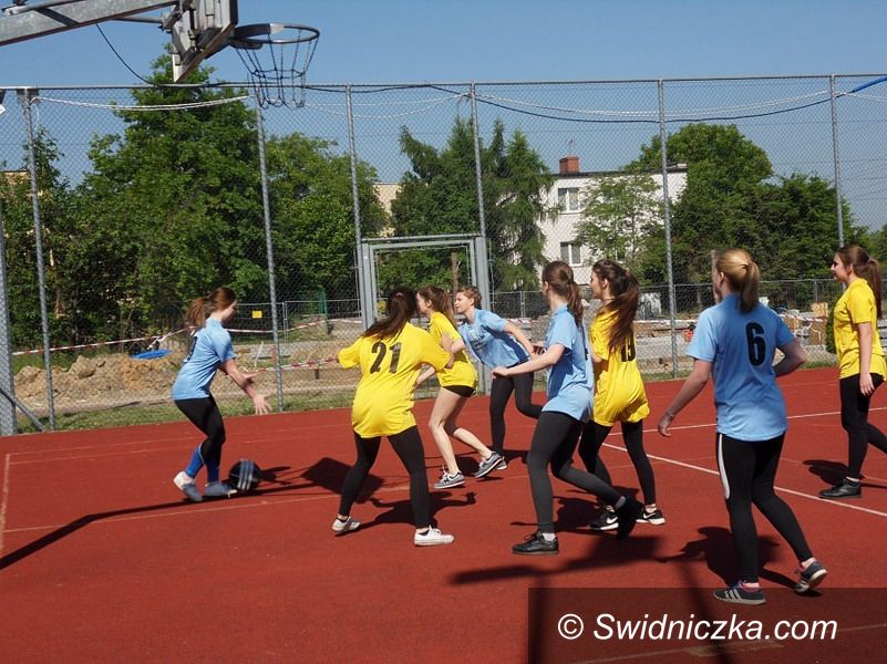 Jaroszów: Triumf jaroszowskich drużyn w STREETBALLU