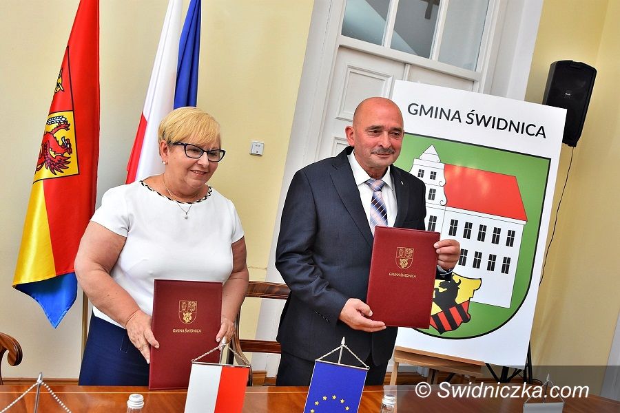 Gmina Świdnica: Połączyły ich nieporozumienia