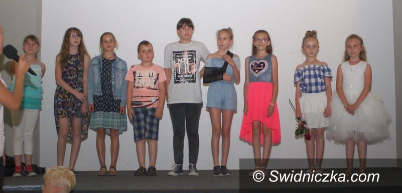Żarów: Wernisaż "Gdy Sztuka puka do drzwi"